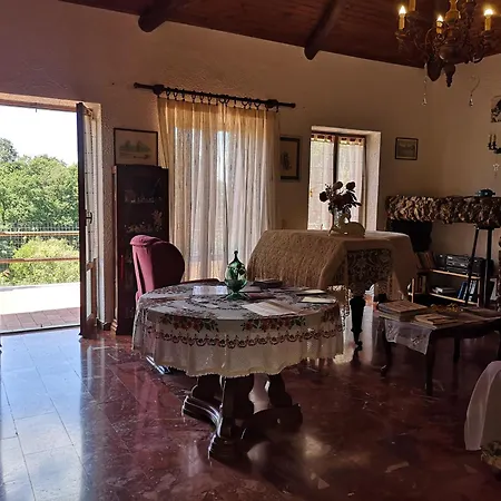 Casa Ape Regina 3 Montelarco Фермерский дом Morlupo